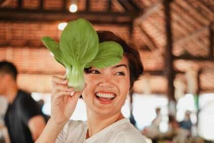 What are the benefits of adopting a vegan diet