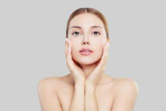 If You Want to Look Young at the Age of 60, Eat These 3 Cheap Dry Fruits Every Day